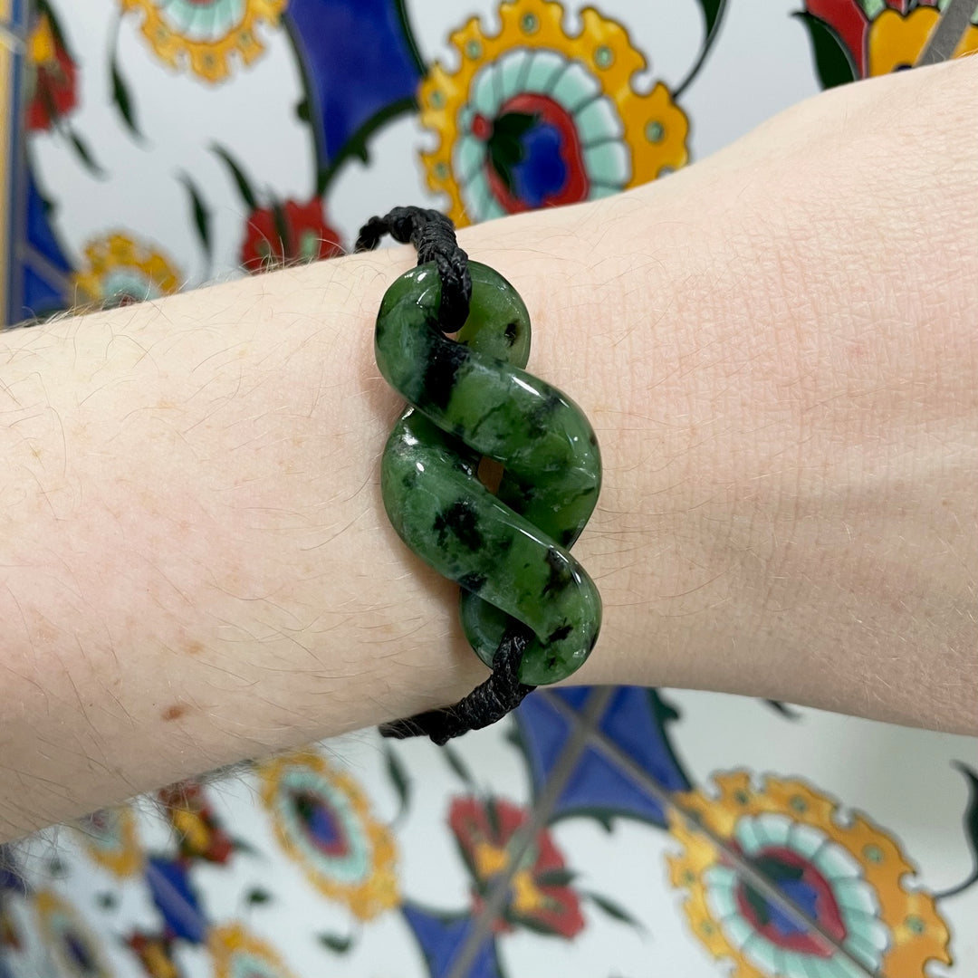 Kawa kawa rau kumara bracelet