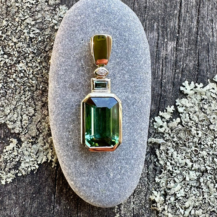 4.07ct Green Tourmaline pendant