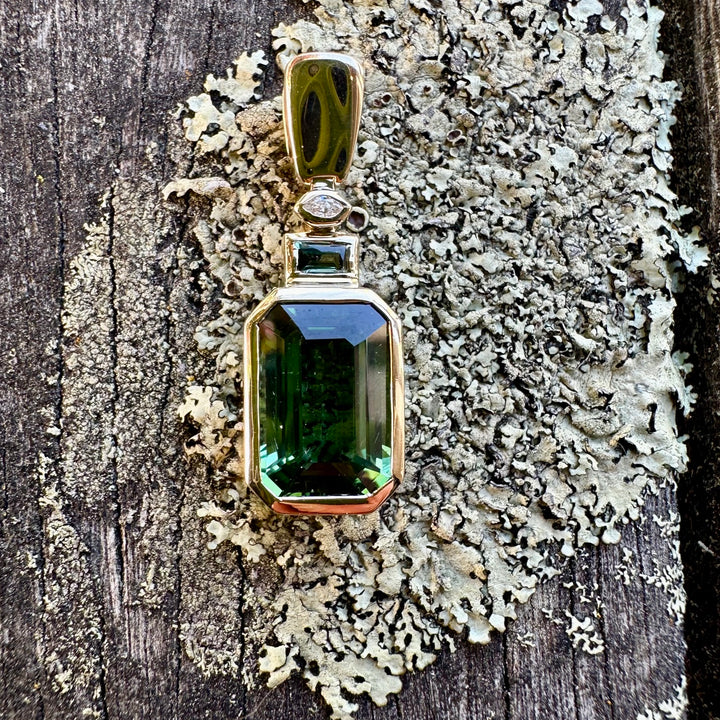 4.07ct Green Tourmaline pendant