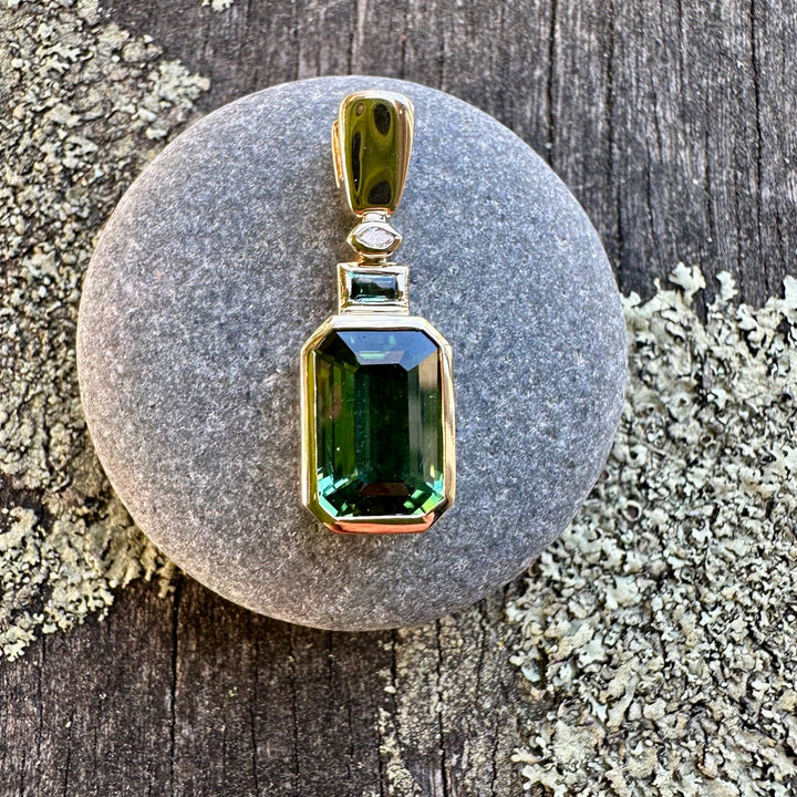 4.07ct Green Tourmaline pendant