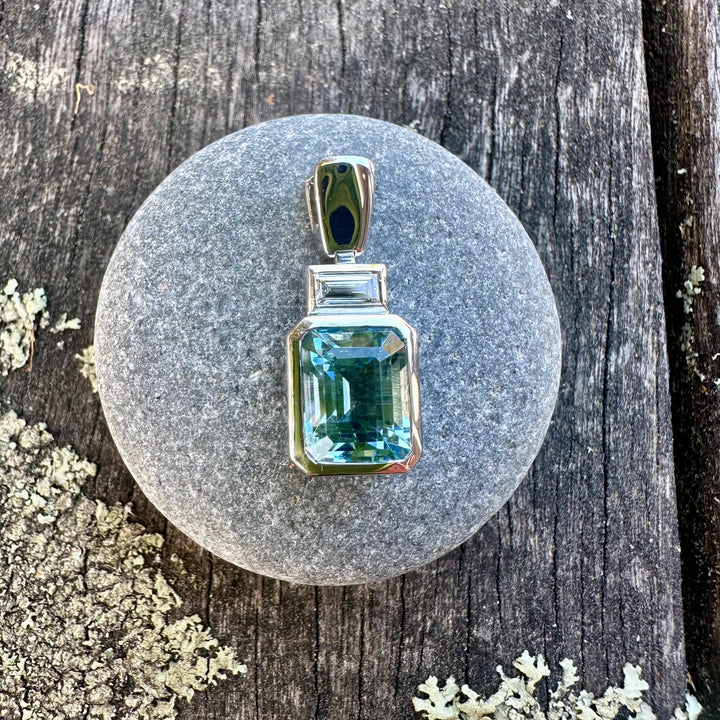 3.99ct Madagascar aquamarine &amp; diamond pendant