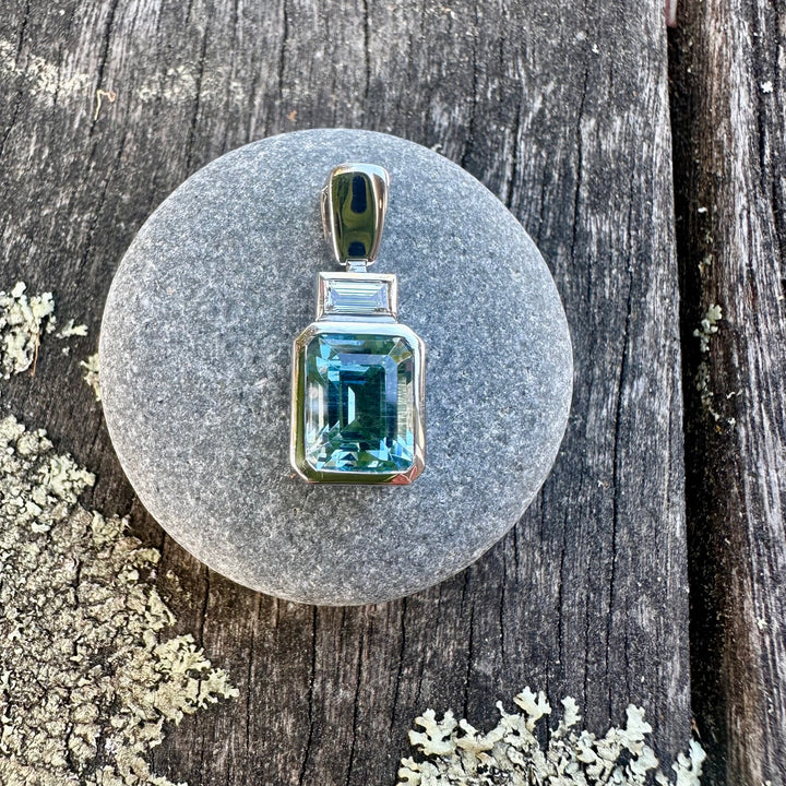 3.99ct Madagascar aquamarine &amp; diamond pendant