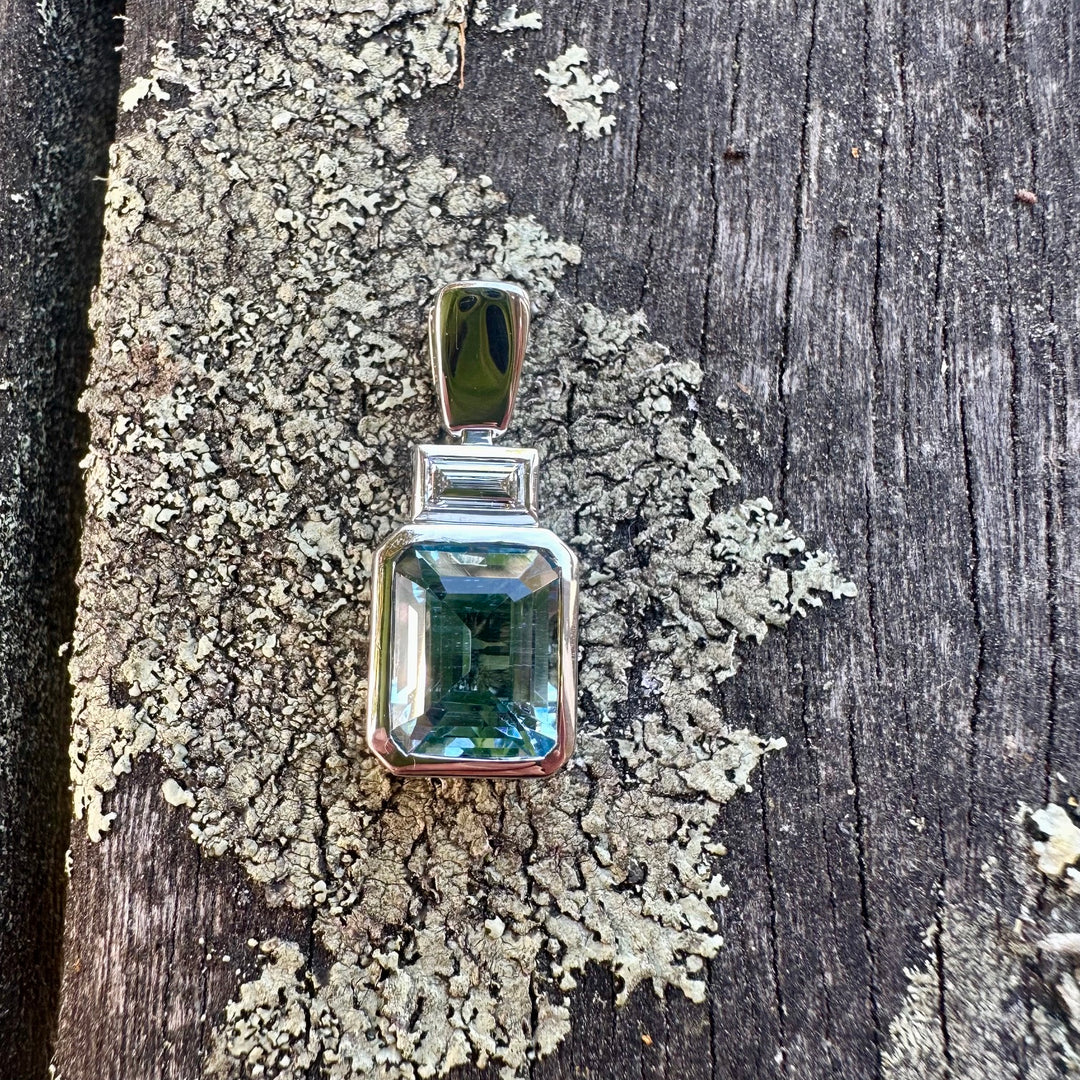 3.99ct Madagascar aquamarine &amp; diamond pendant