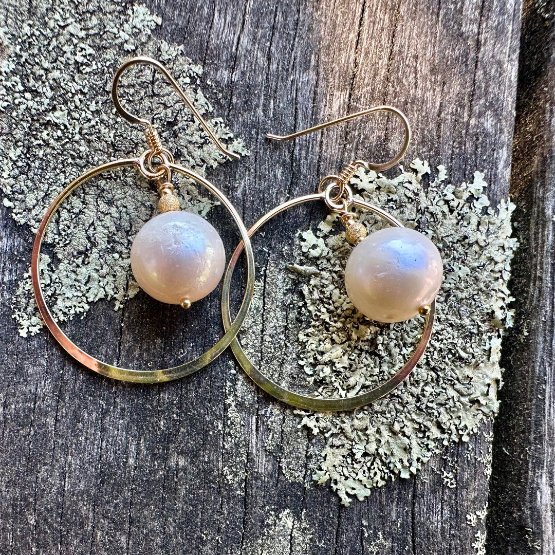 AA Quality white freshwater pearl