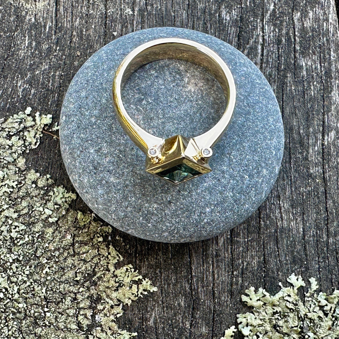 Australian sapphire  ring