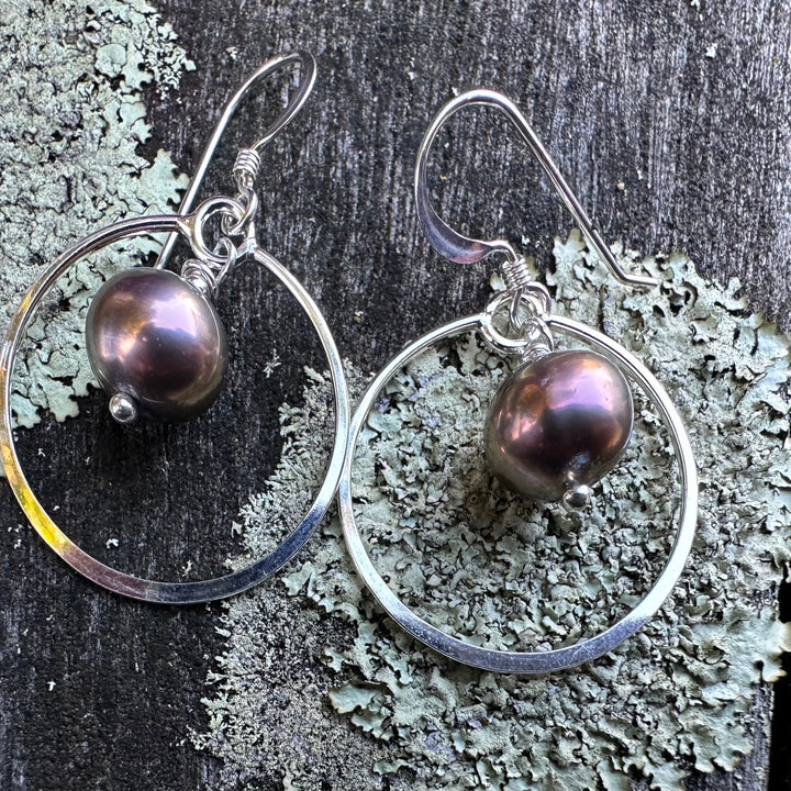 coffee coloured freshwater pearl earrings
