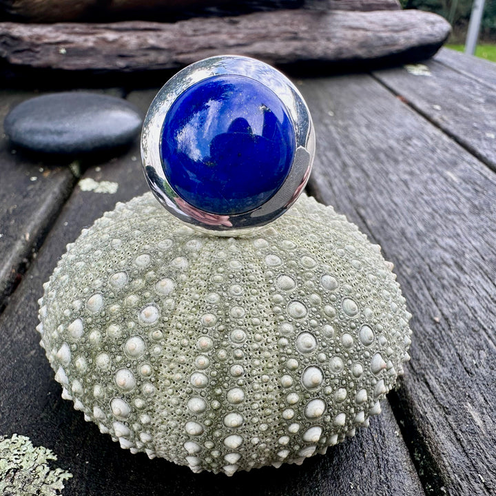 Huge lapis lazuli ring