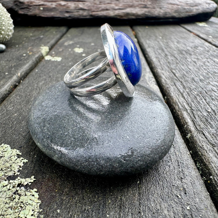 Huge lapis lazuli ring