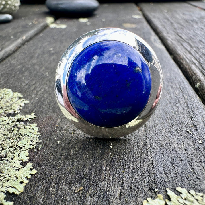 Huge lapis lazuli ring