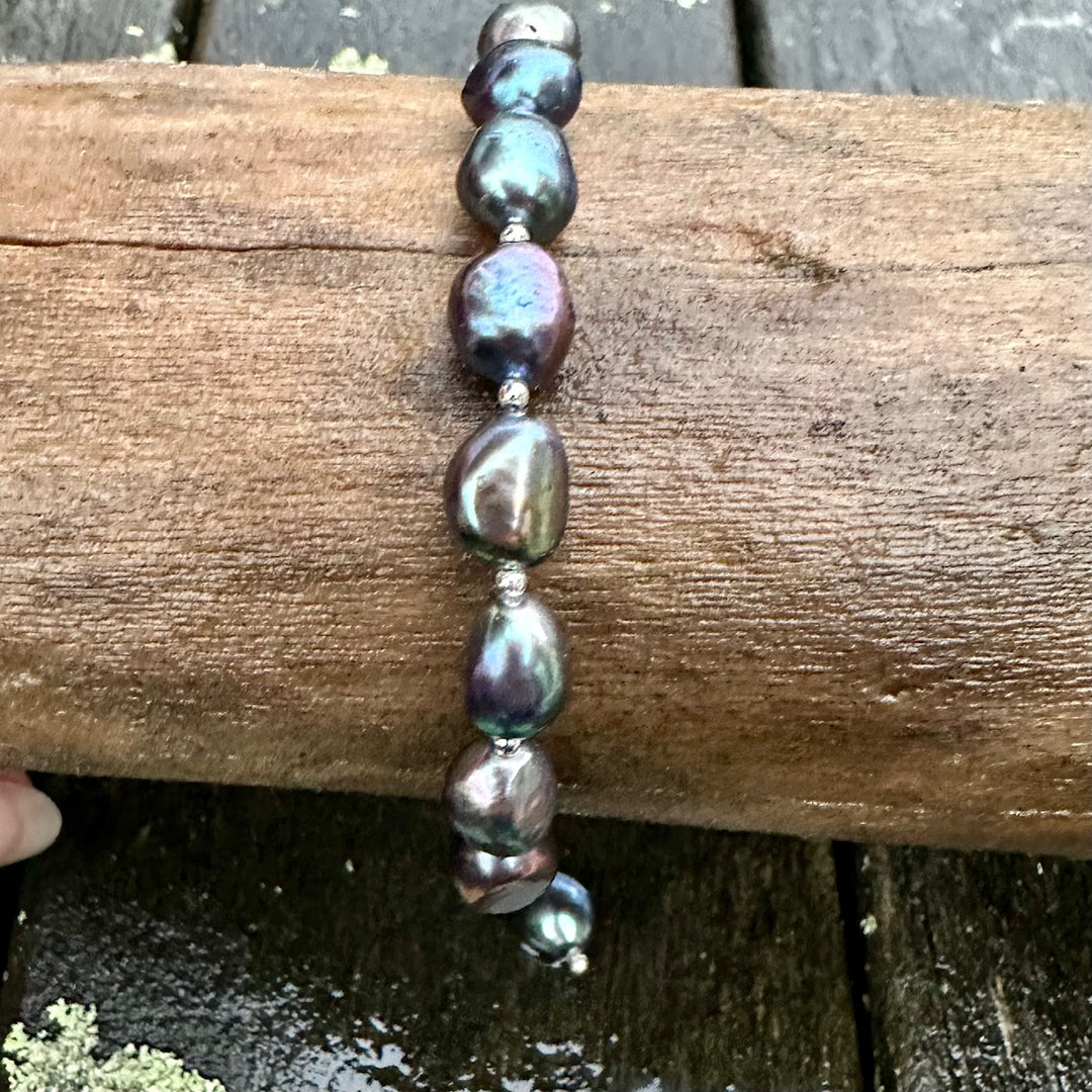 Peacock freshwater pearl bracelet