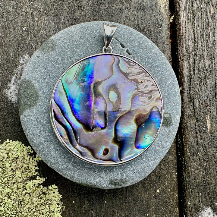 NZ paua shell pendant
