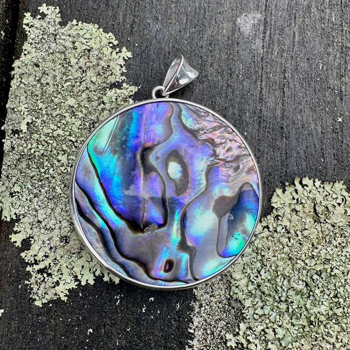 NZ paua shell pendant