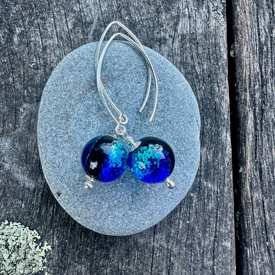 2 blue Japanese lanpwork earrings