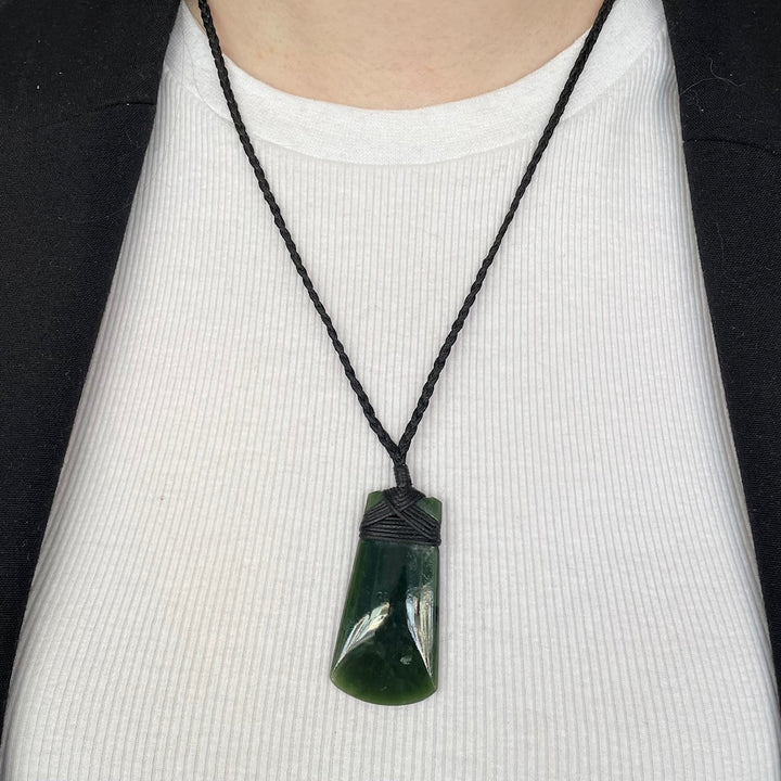 Small dark NZ greenstone toki