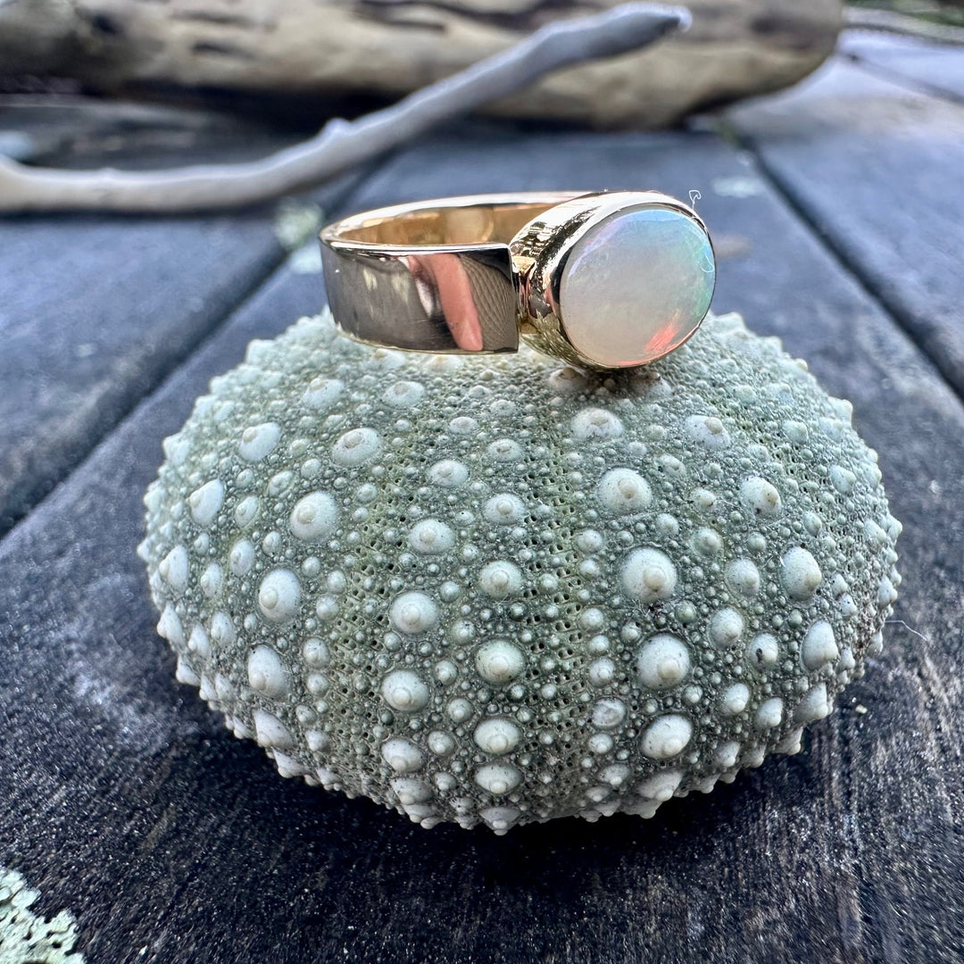 Vintage Australian crystal opal ring