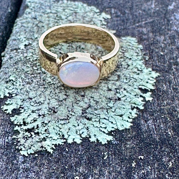 Vintage Australian crystal opal ring