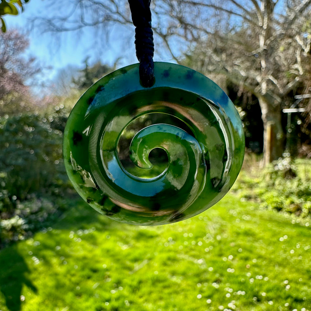 Kawa Kawa oval koru necklace