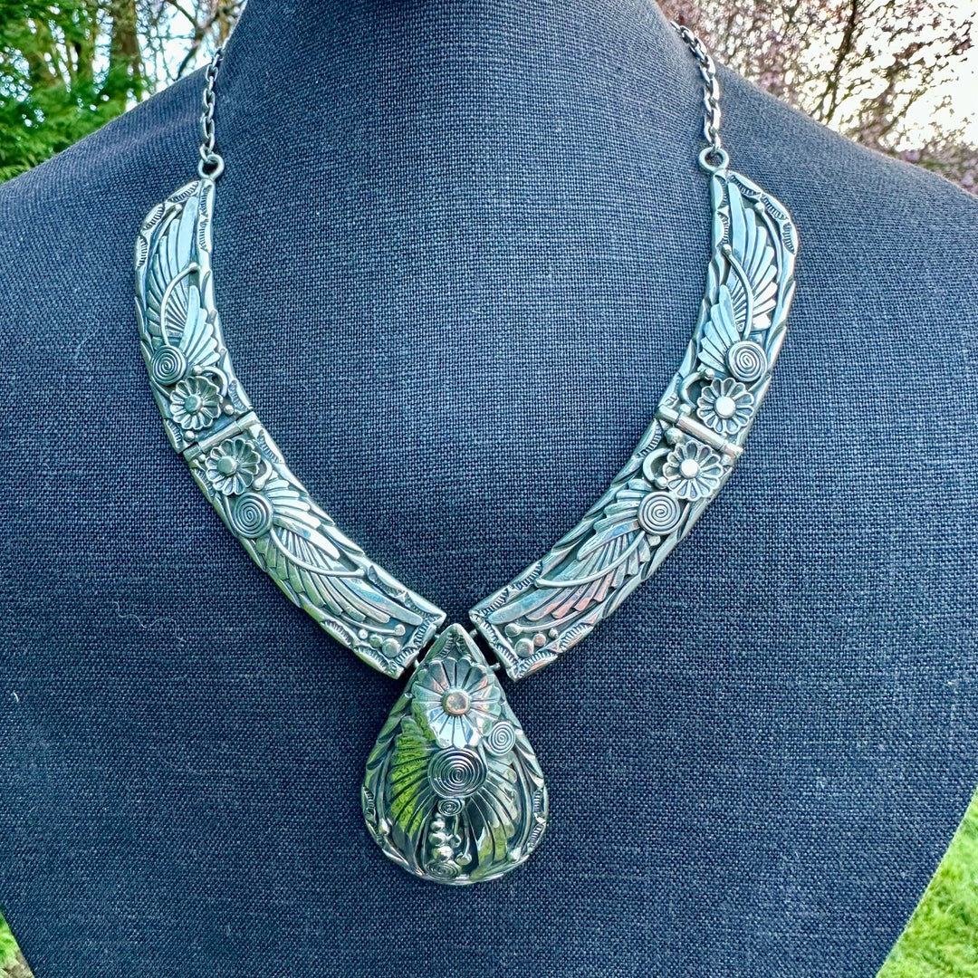 Sterling silver collar necklace