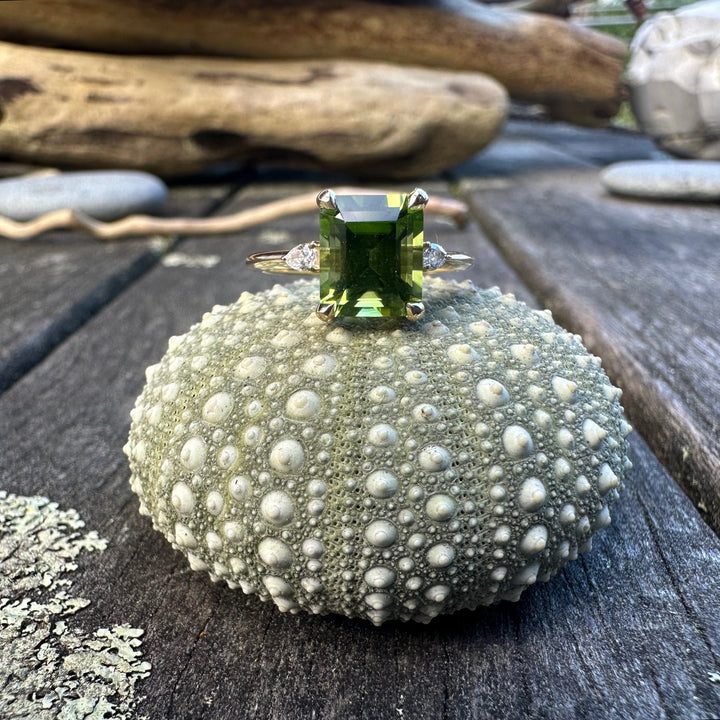 Peridot & diamond ring