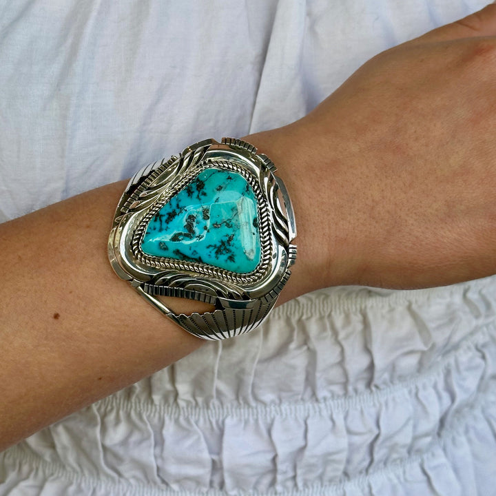 Vintage Navajo turquoise cuff