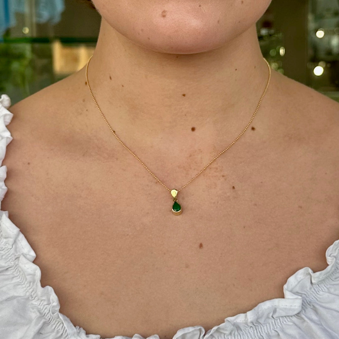 Wee Brazilian emerald drop pendant
