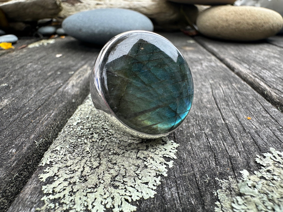 Huge labradorite ring