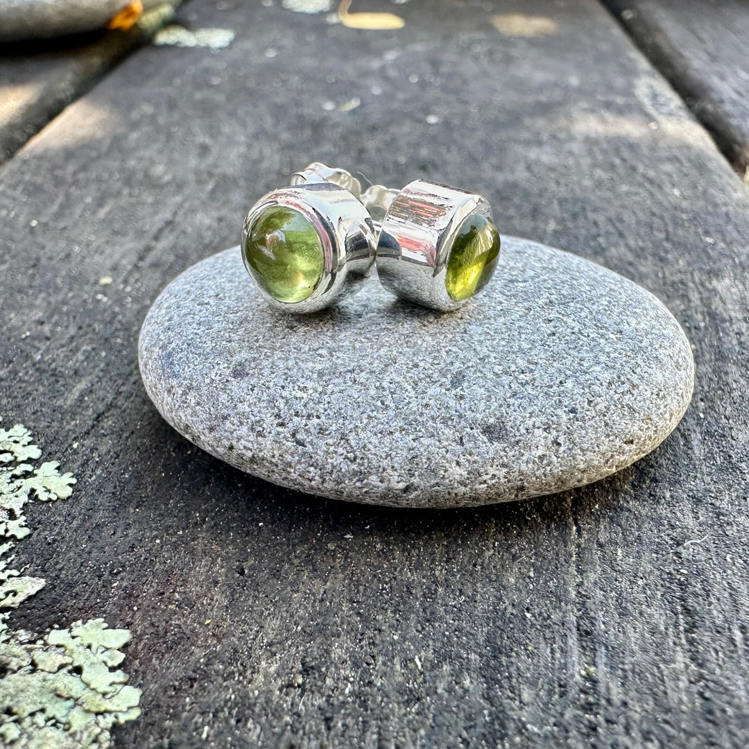Peridot studs