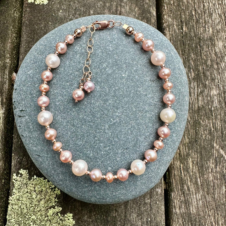 Pink & white freshwater pearl bracelet