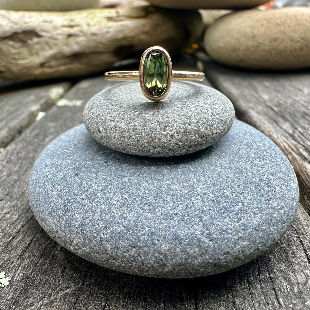 Rubyvale (Queensland) sapphire ring