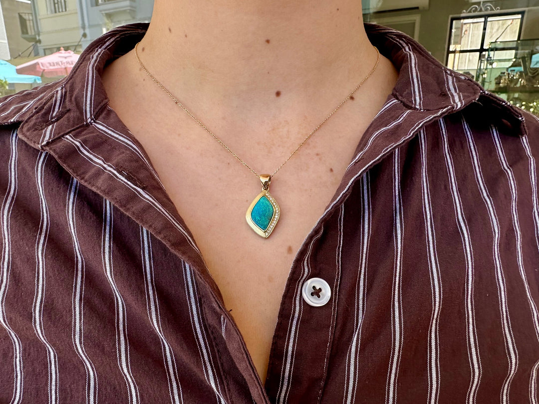 3.3ct Australian boulder opal pendant