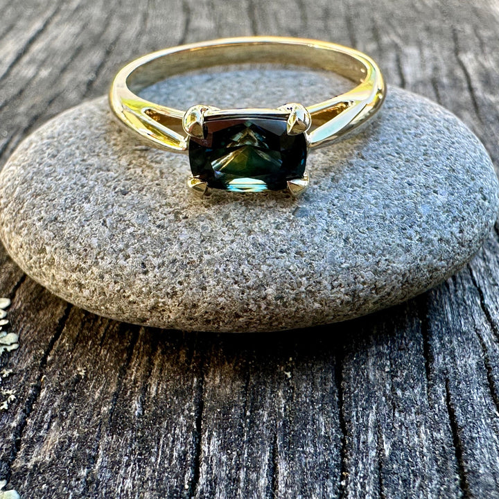 Australian parti sapphire ring