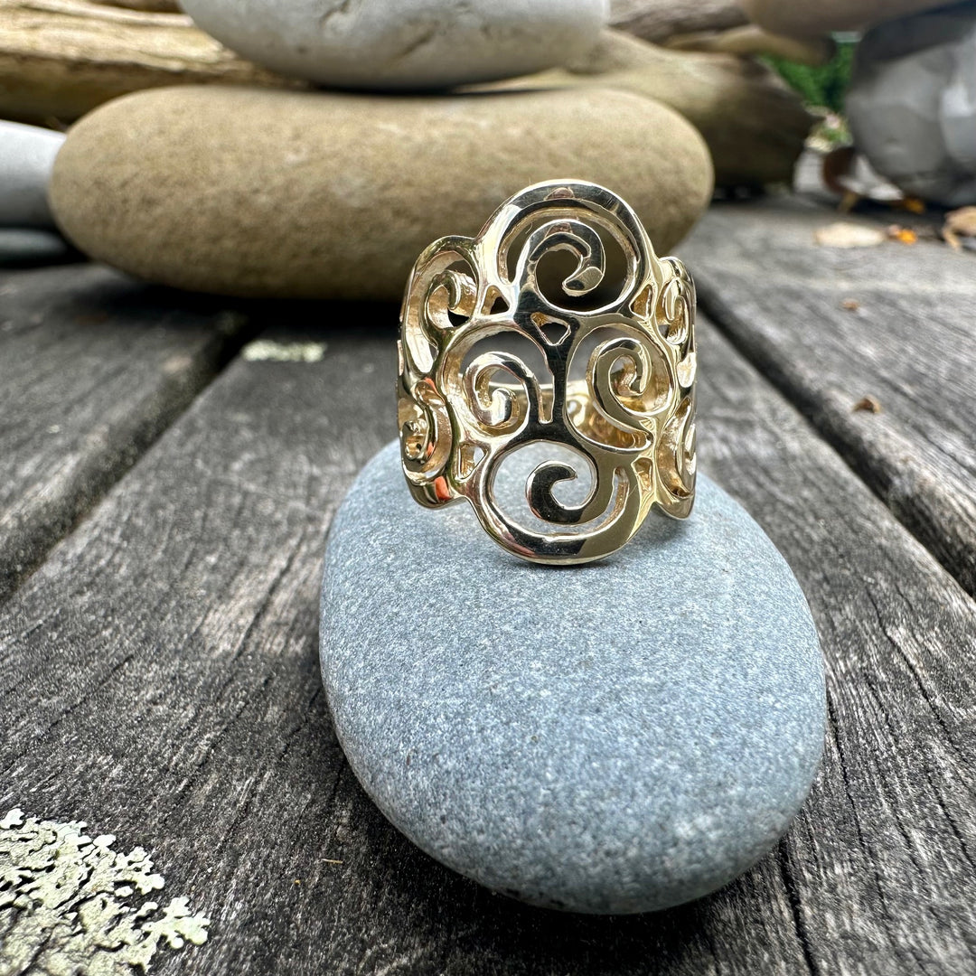 Koru swirl ring in 9CY gold