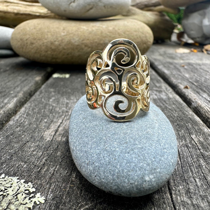 Koru swirl ring in 9CY gold