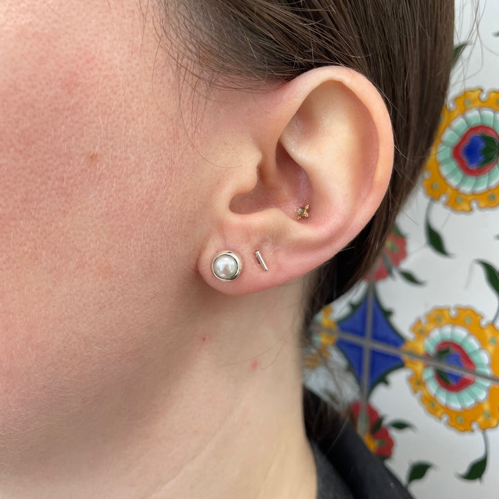 5mm white freshwater pearl studs