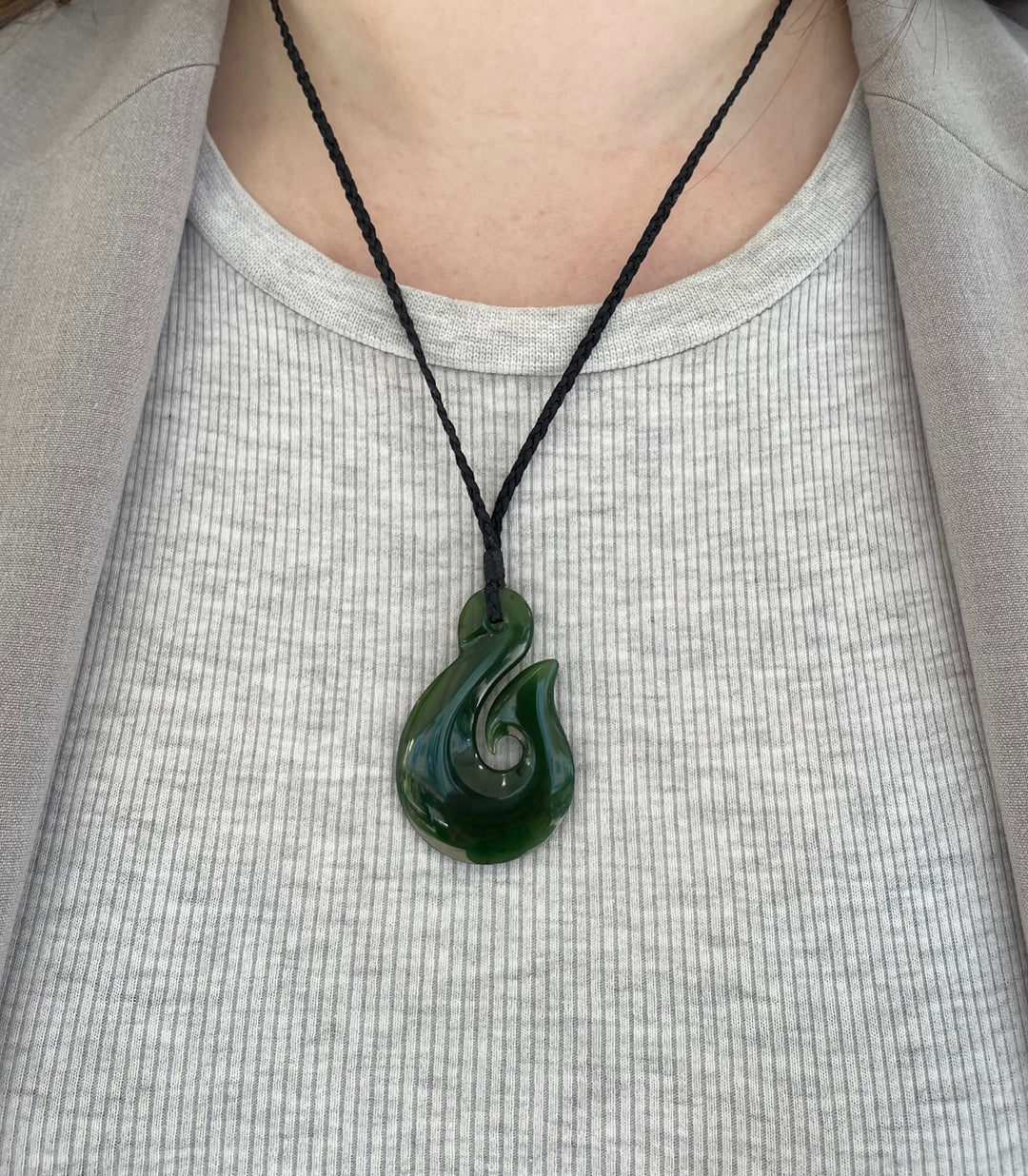 medium NZ greenstone matau