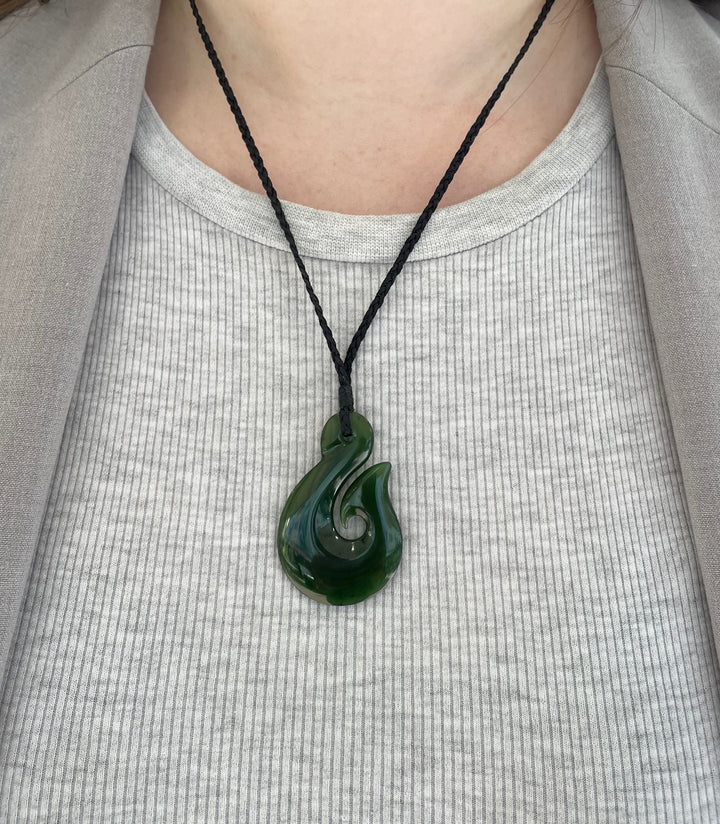 medium NZ greenstone matau