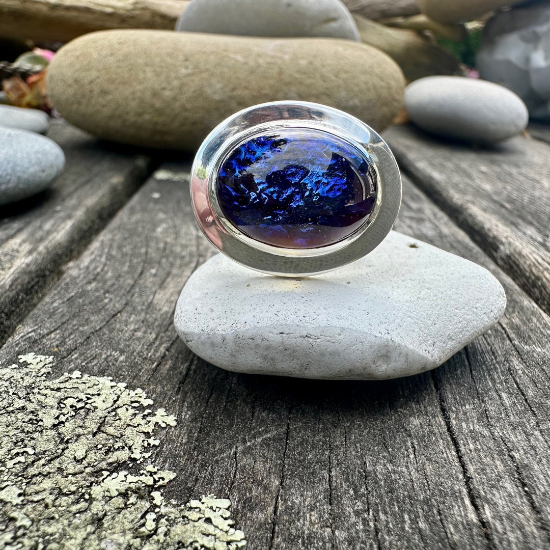 Small  Vintage oval dragons breath ring