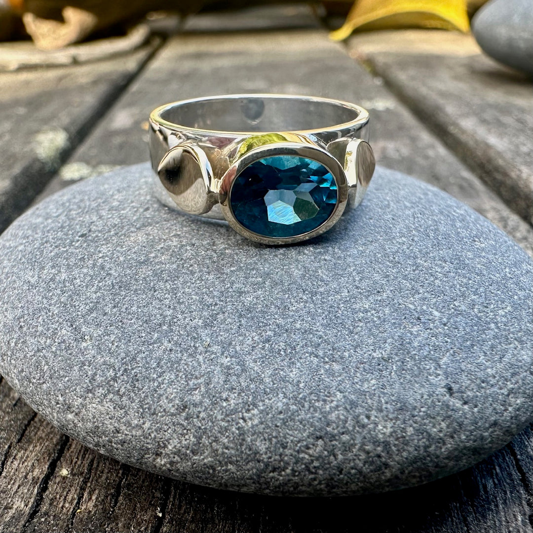 London Blue topaz Amore ring