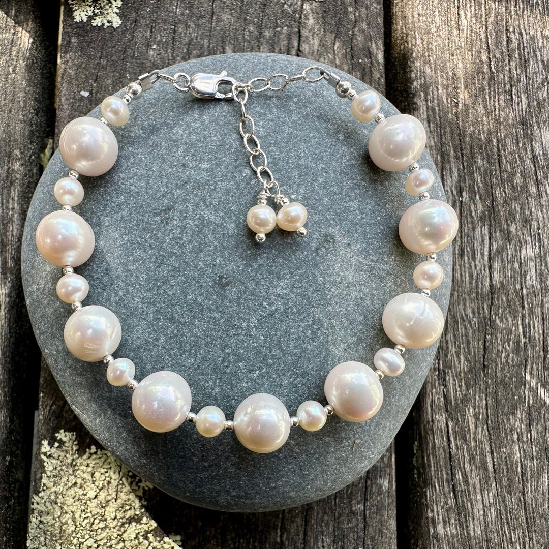 white freshwater pearl bracelet