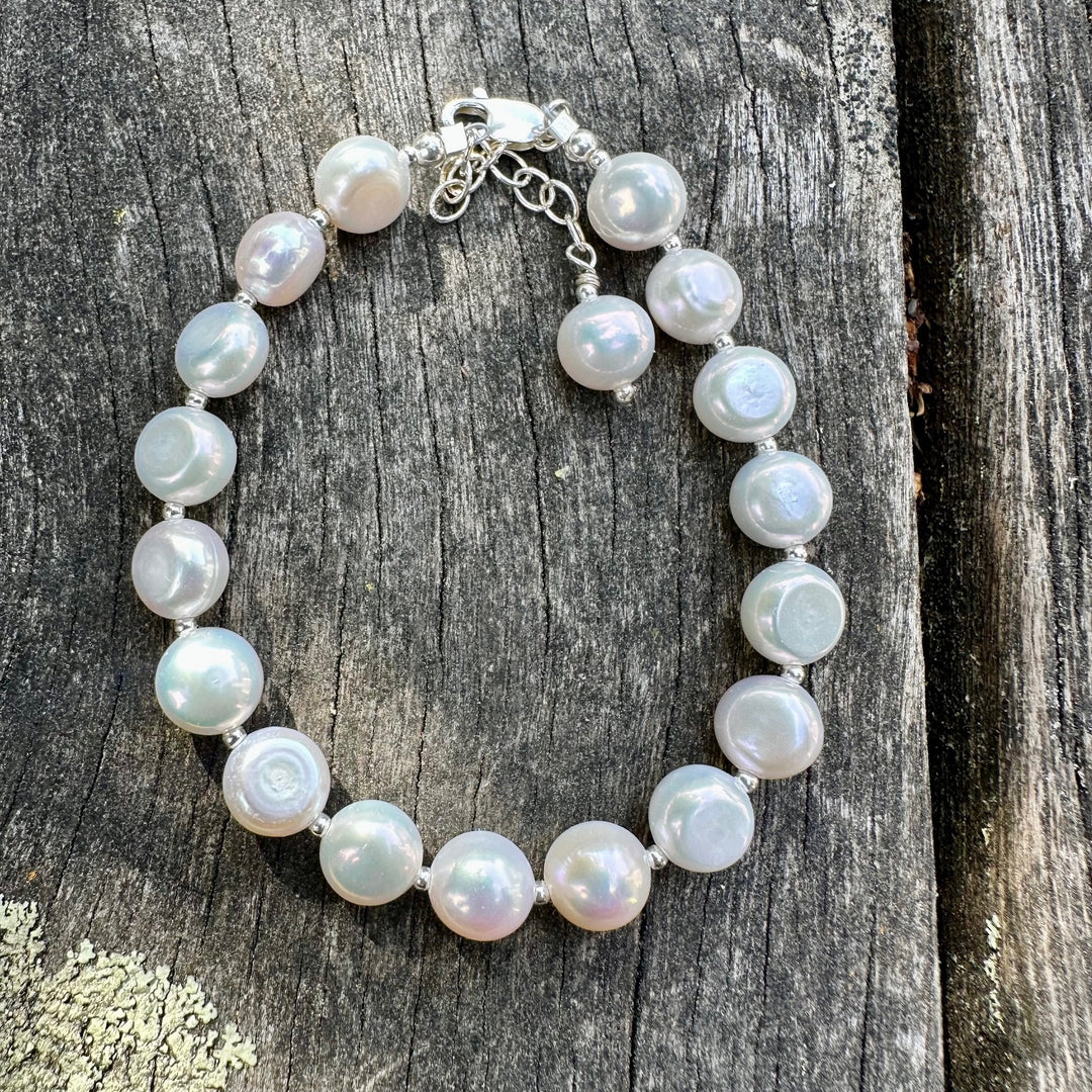 flat round white freshwater pearl bracelet