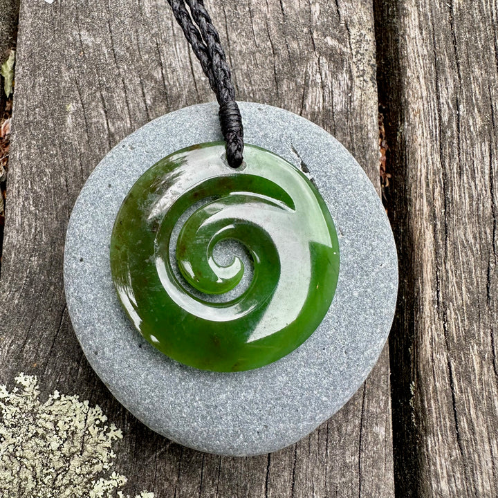 Medium kawa kawa koru