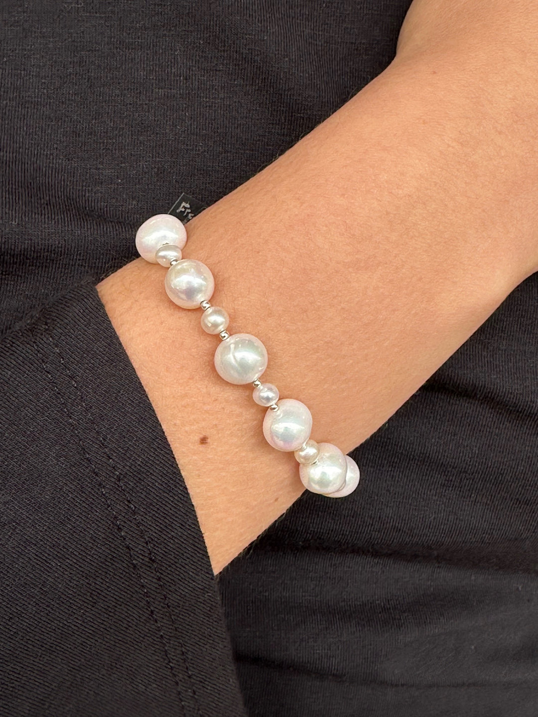 white freshwater pearl bracelet