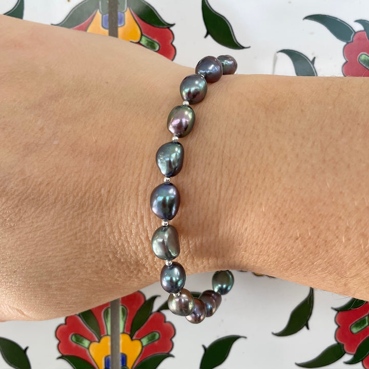 Peacock freshwater pearl bracelet