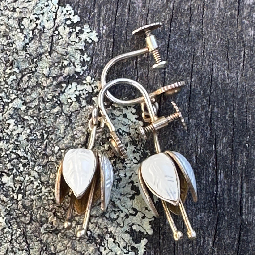 vintage white lily of the earrings