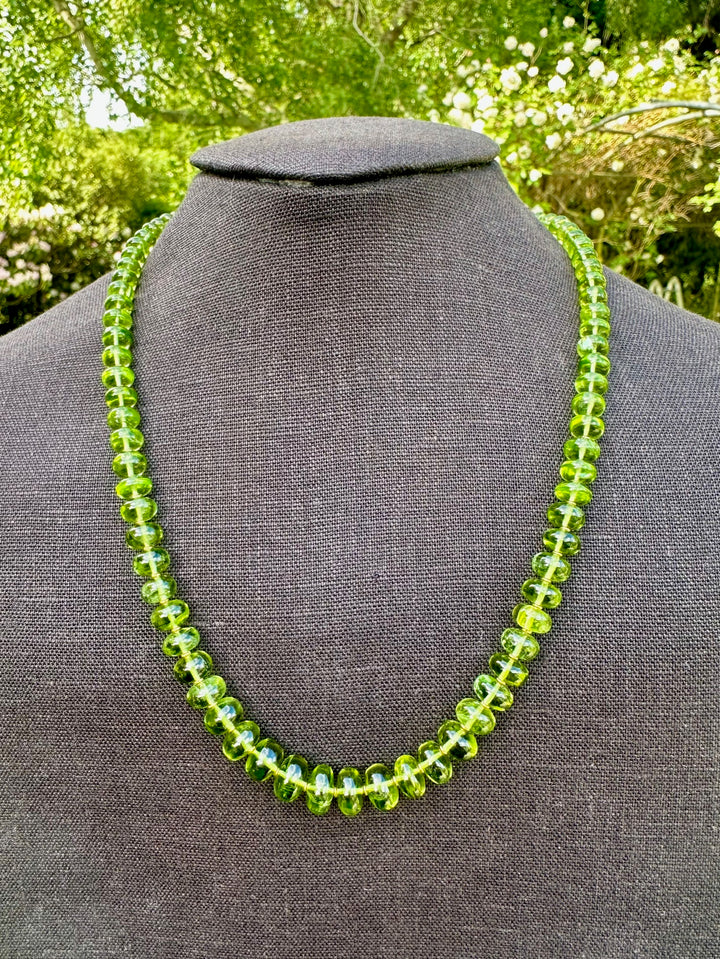 Graduated peridot necklace