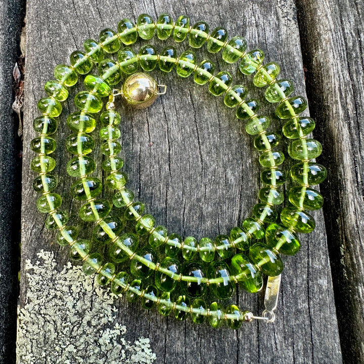 Graduated peridot necklace