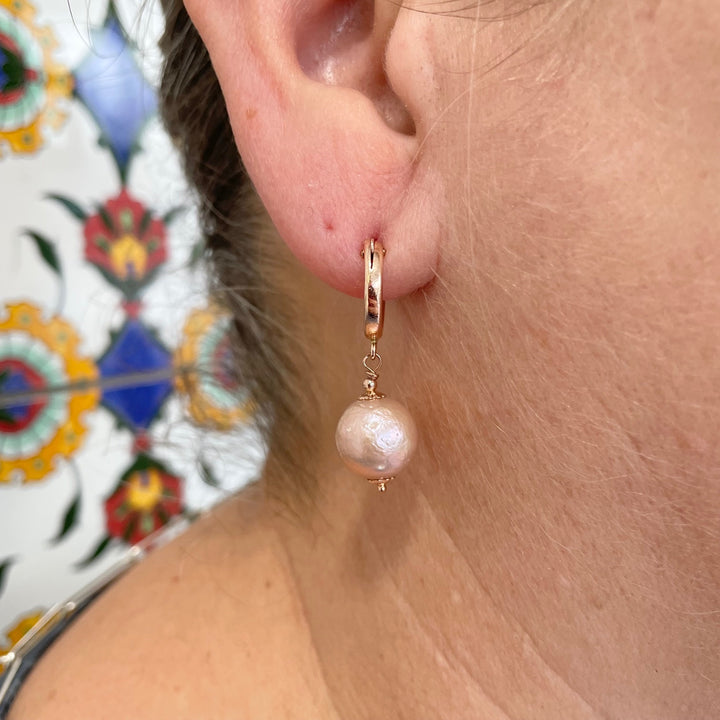 Pale pink AA freshwater