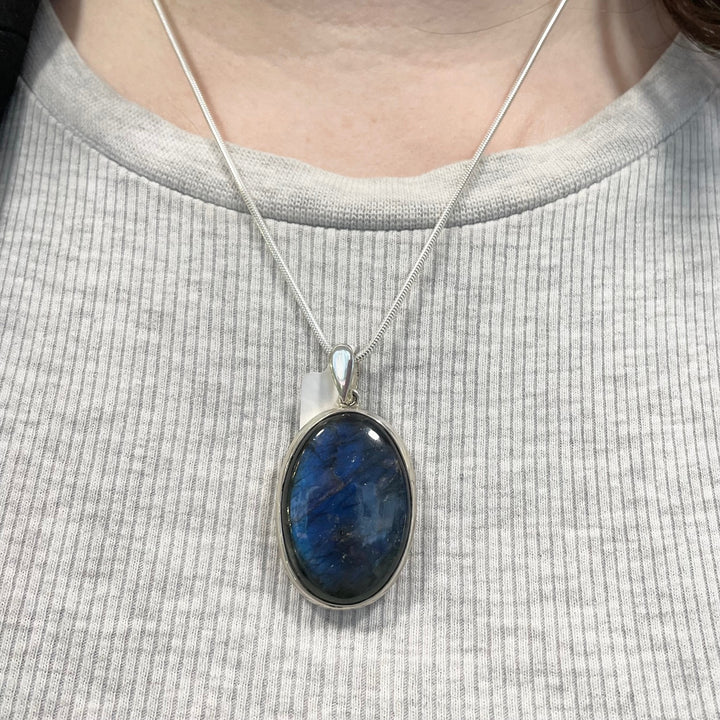 Labradorite pendant