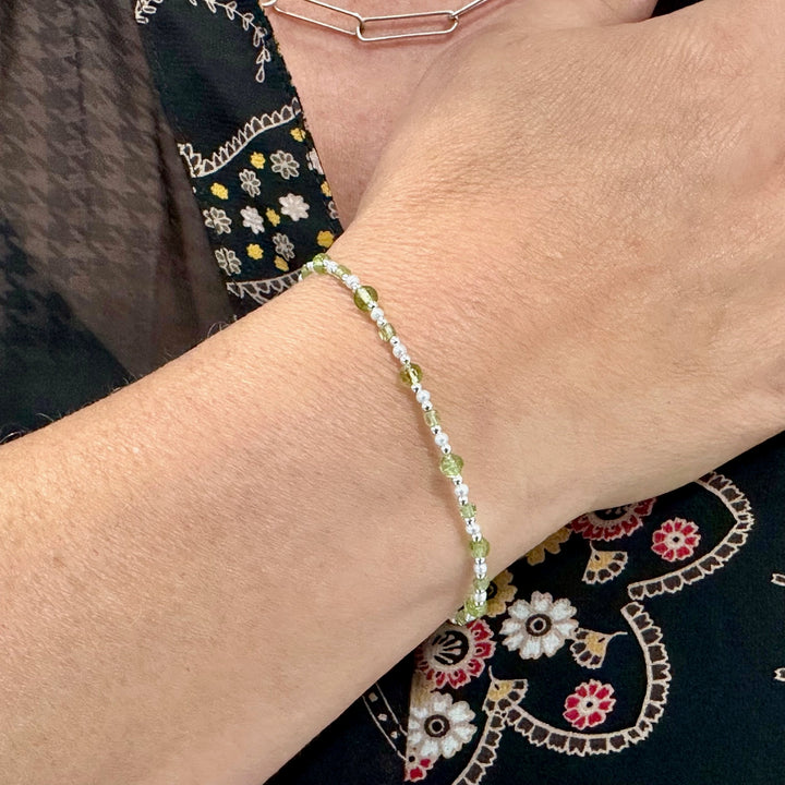 peridot & tiny freshwater pearl bracelet
