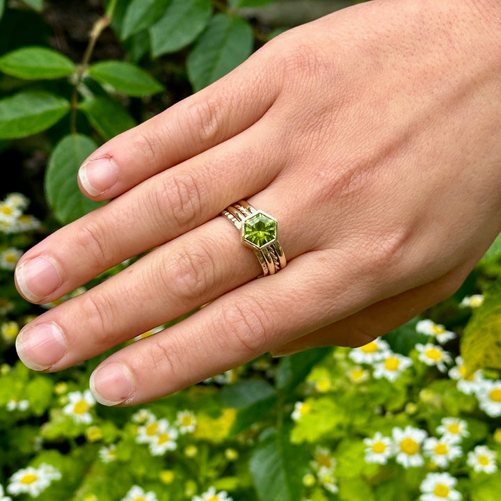 Peridot hexagonal fine unity ring